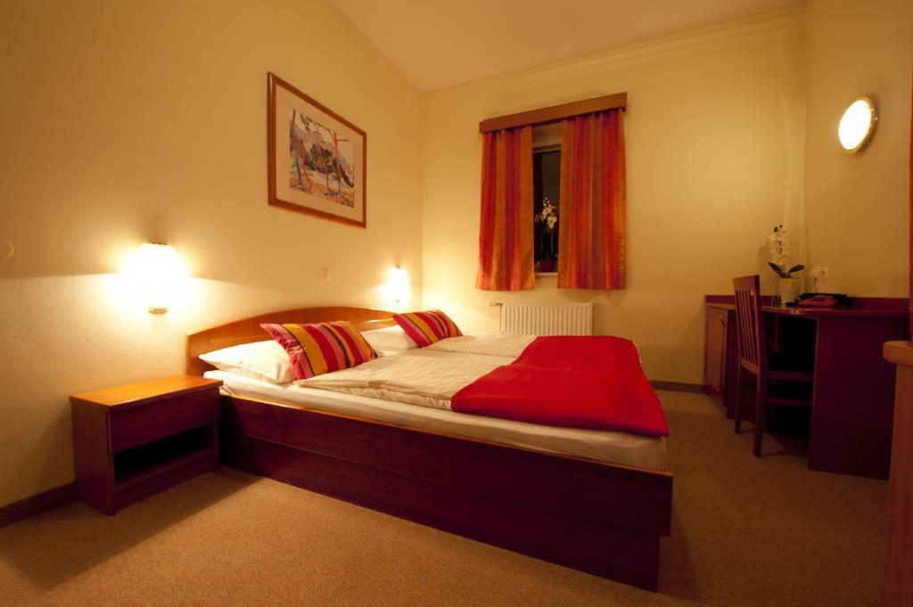 Hotel Bajt Μαριμπόρ Εξωτερικό φωτογραφία